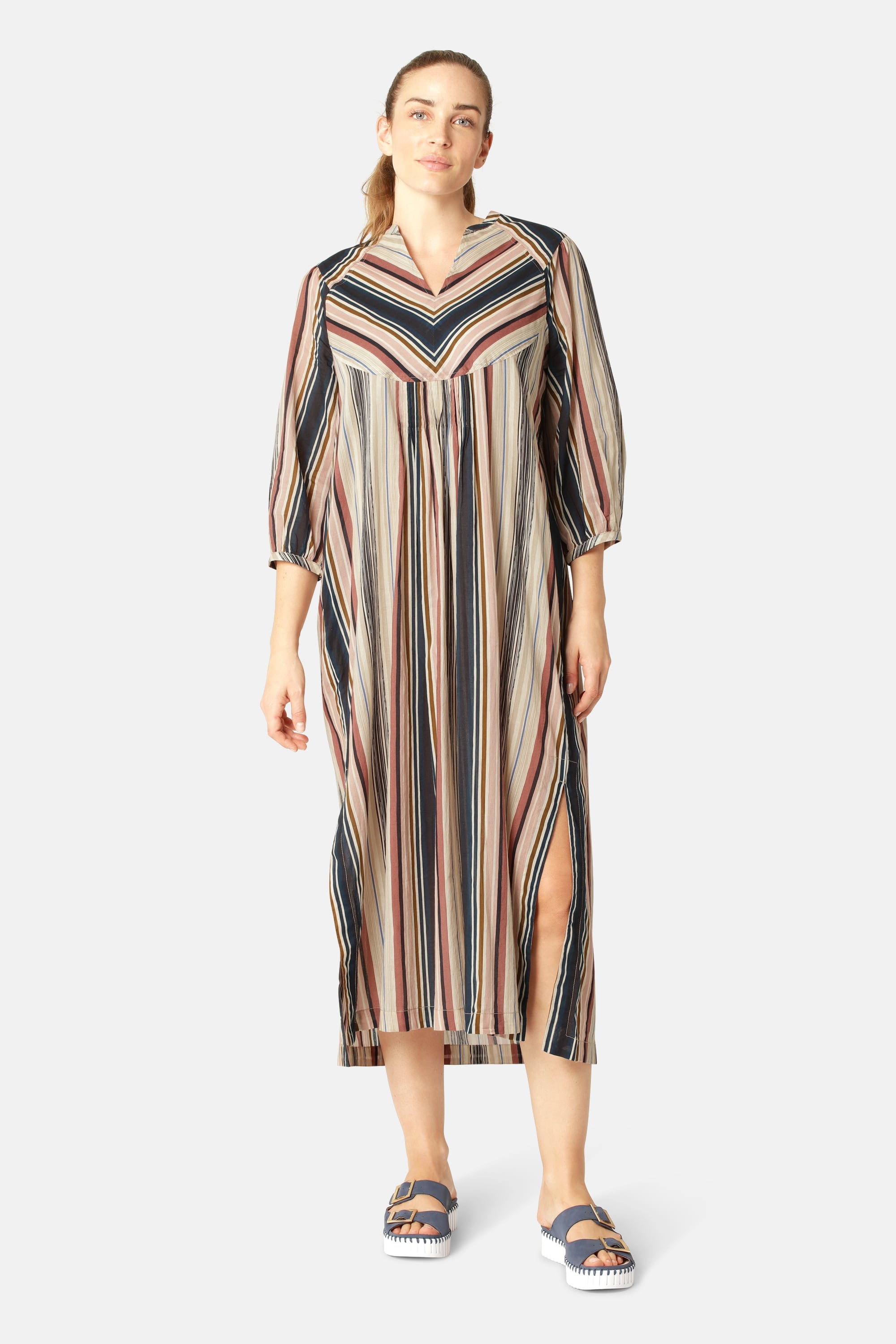 Lang Kjole med Ballongermer Pintuck - Beige Organic Stripe